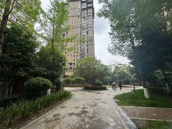 巴中巴州老城置信逸都花园a区老城置信逸都花园a区 电梯房 随时看房