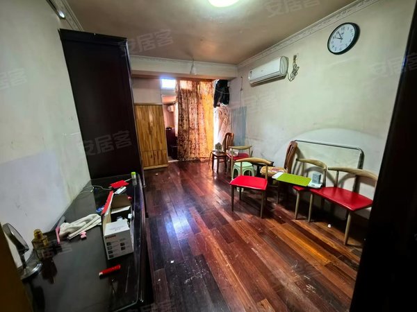 小三房,可长租,一楼带天井,近市东医院,市光学校,地铁,杨浦租房-上海