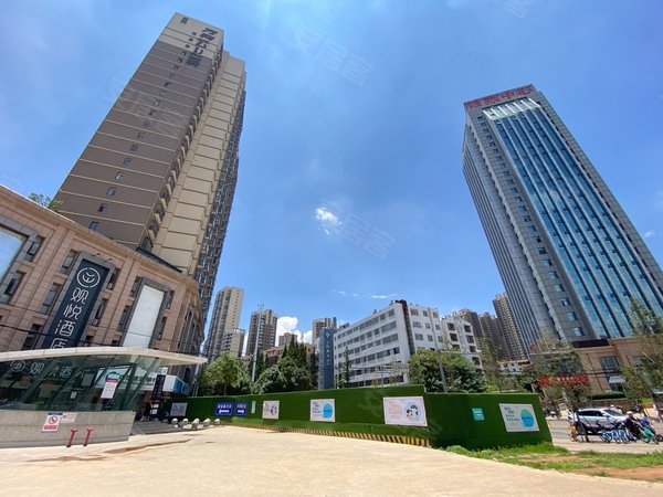 昆明五华莲花片区云上城小区房东降价急租 苏家塘地铁口 万科云上城