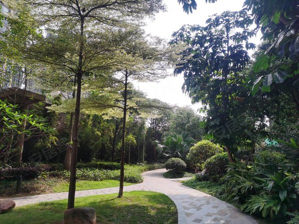 深圳龙华观澜陶润懿峰龙华区 4号线地铁旁 全新精装修3房,拎包入住