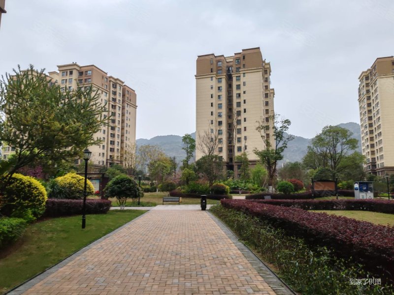 渝开发格莱美城三组团3室2厅1卫98.45㎡南75万