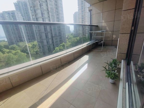 杭州上城九堡沿江绿城丽江公寓(南区)九堡沿江丽江公寓江景房拎包入住