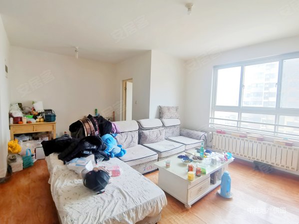 地铁口旁双卫地下室中心位置独栋独单元腊山南苑