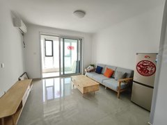 日照东港新市区市医院附近电梯百发二区3室精装修南北通透拎包入住多套有钥匙出租房源真实图片
