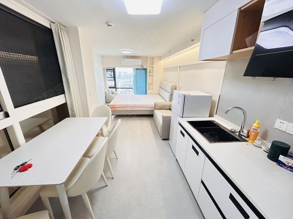 重庆两江新区蔡家中南玖宸(商住楼)六号线地铁站口 精装大单配 带落地窗大床 可月付0宗芥出租房源真实图片