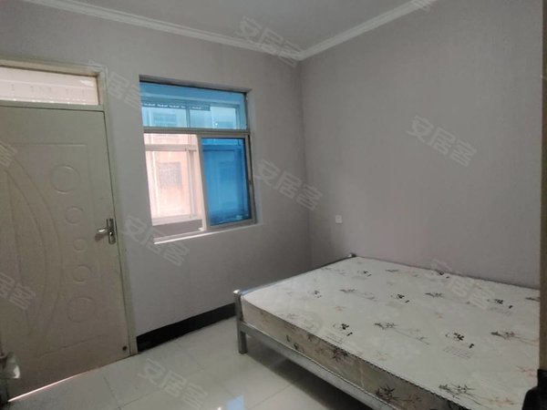 临沂罗庄龙潭路龙潭小区一个月起租 自己的房子无介绍费 多种房型