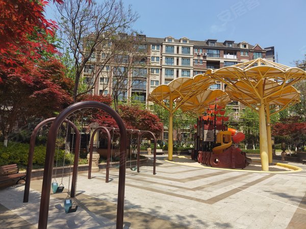 昆明盘龙白沙河银海白沙郡花之城后银海白沙郡精装洋房一梯南北通透带