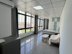 海口龙华海垦自家房无中介，电梯高层，无遮挡室内景观好，路边不走巷子出租房源真实图片