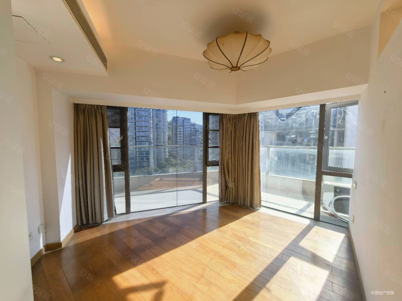 十五峯花园3室2厅2卫87.29㎡南760万