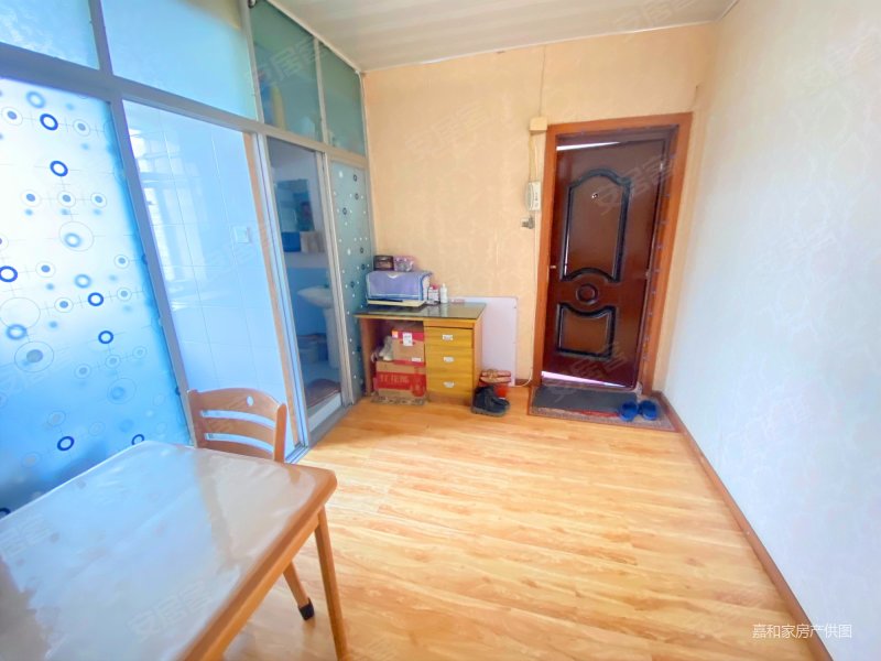 兰炼一校 一中 直通车 两室一厅 精装修 拎包入住南北通透