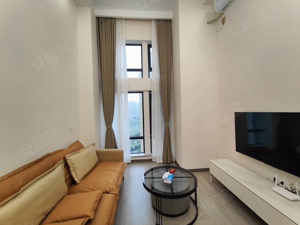 成都天府新区南湖蓝润天府mic(商住楼)蓝润天府 地铁口 居家套一 五号