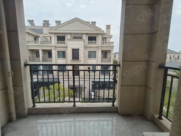 苏州吴江太湖新城半岛印象花园吴江区 苏州职业学院 苏州九院 苏州湾