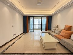 泉州台商区台商投资区星河城精装四房，客厅有配空调可拎包入住1600包物业还可谈。出租房源真实图片