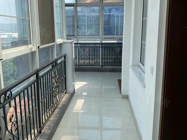 苏州高新区浒墅关旭辉朗香郡朗香花园精装4房楼上楼下两层 诚心租近