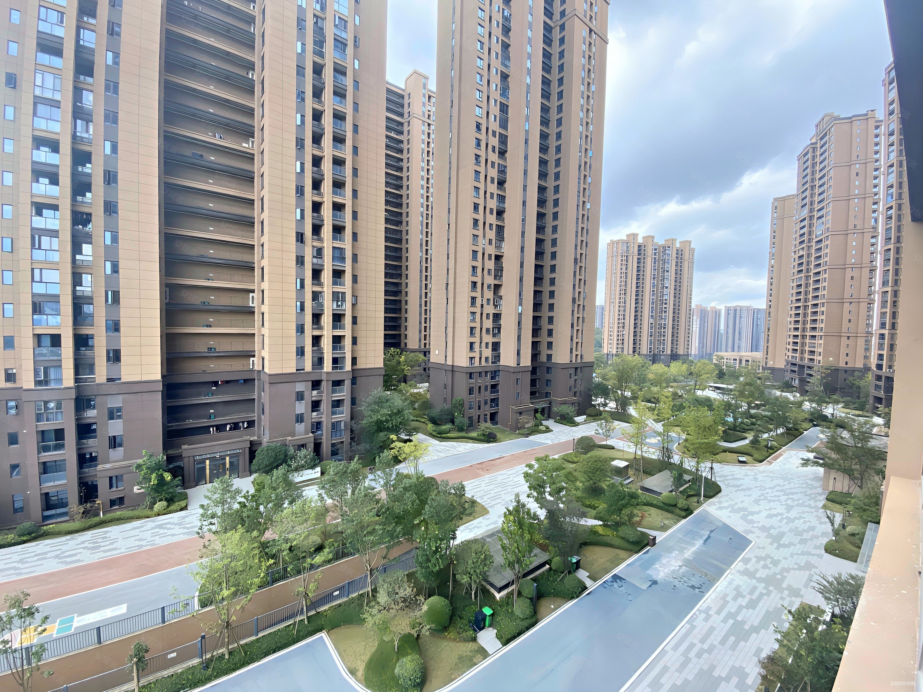 广大城耀境30地块3室2厅2卫107.69㎡南北54.8万