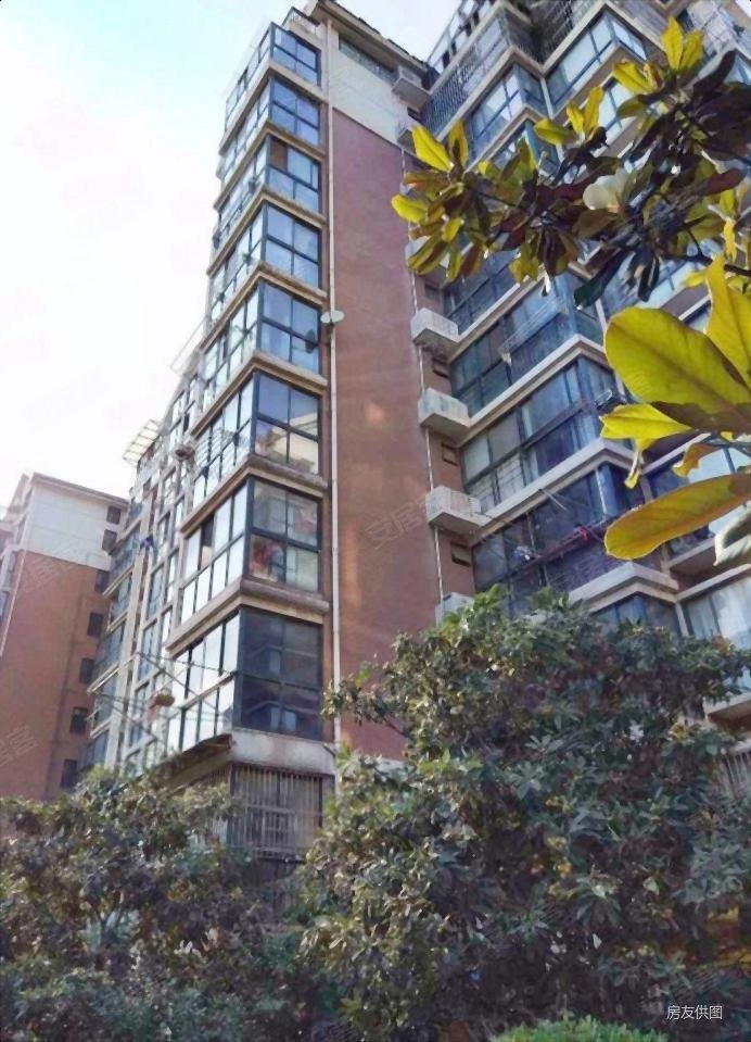 华汇康城3室2厅2卫125.75㎡南北170万