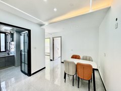 杭州临安青山湖越秀西区朝南两房 带阳台采光视野很好 可烧燃气很舒服随时看房出租房源真实图片