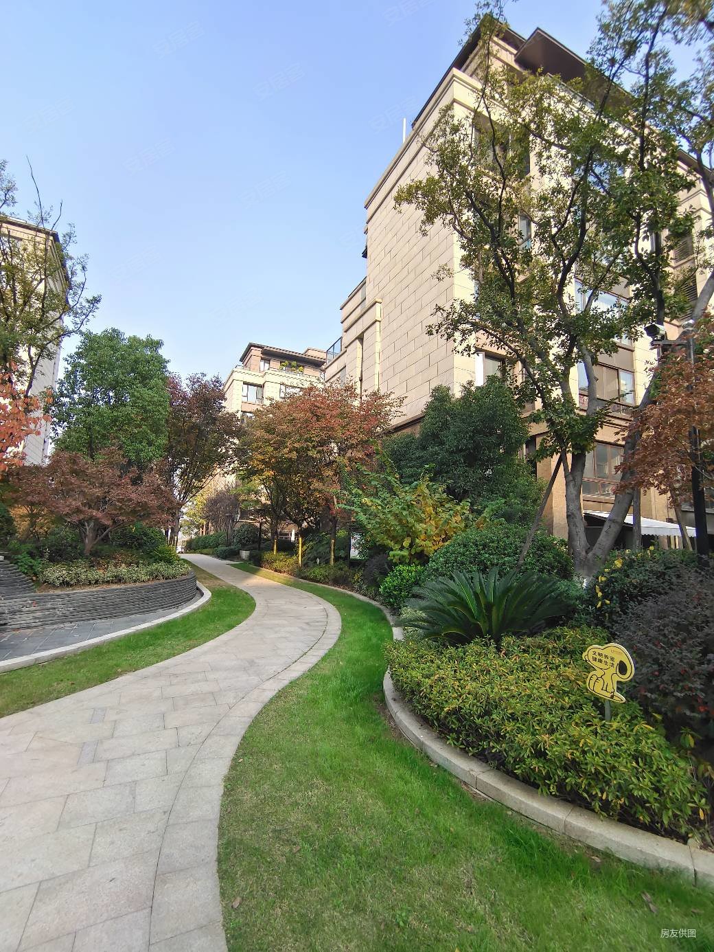 南京江心洲低密度别墅中式园林改造空间大