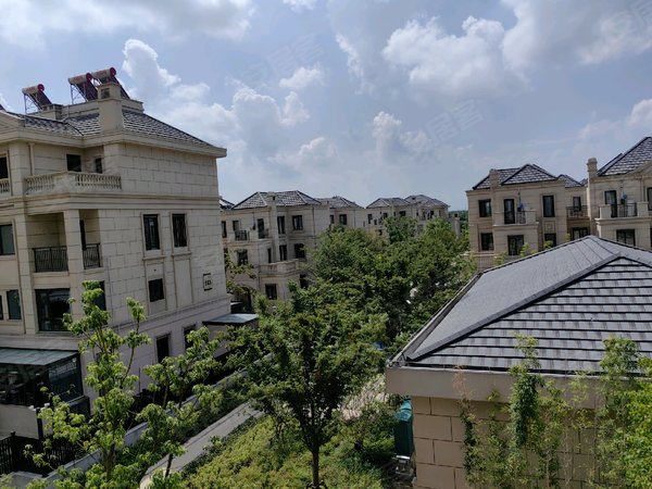 苏州吴江太湖新城半岛印象花园(别墅)半岛印象花园(别墅) 6室3厅3卫