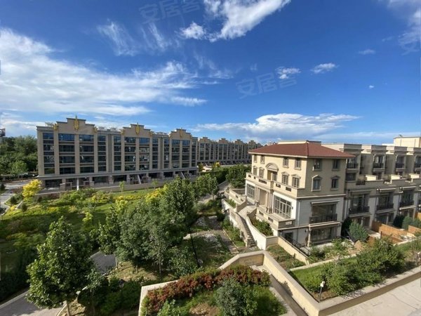 北京顺义天竺誉天下(一期二期)双拼 南北二百平大花园 顺义天竺 二层