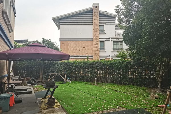 上海二手房 海德花园(别墅) > 王文卿解读海德花园(别墅)小区不足