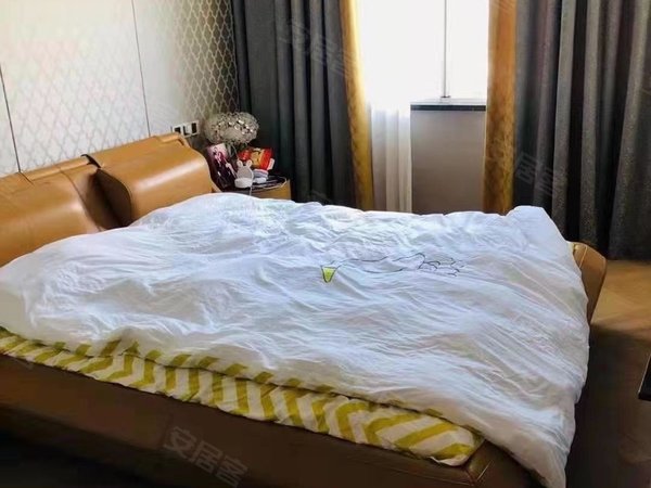 杭州桐庐桐庐城区励骏花园励骏花园 边套 精装修 三室两厅两卫 拎包