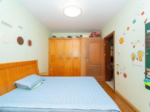 上海杨浦东外滩鑫隆公寓鑫隆公寓 2室1厅1卫 配套齐全 精装修 84平