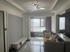 金科蓝湾二期23楼67平两室一厅一卫精装修空调家具家电齐全年