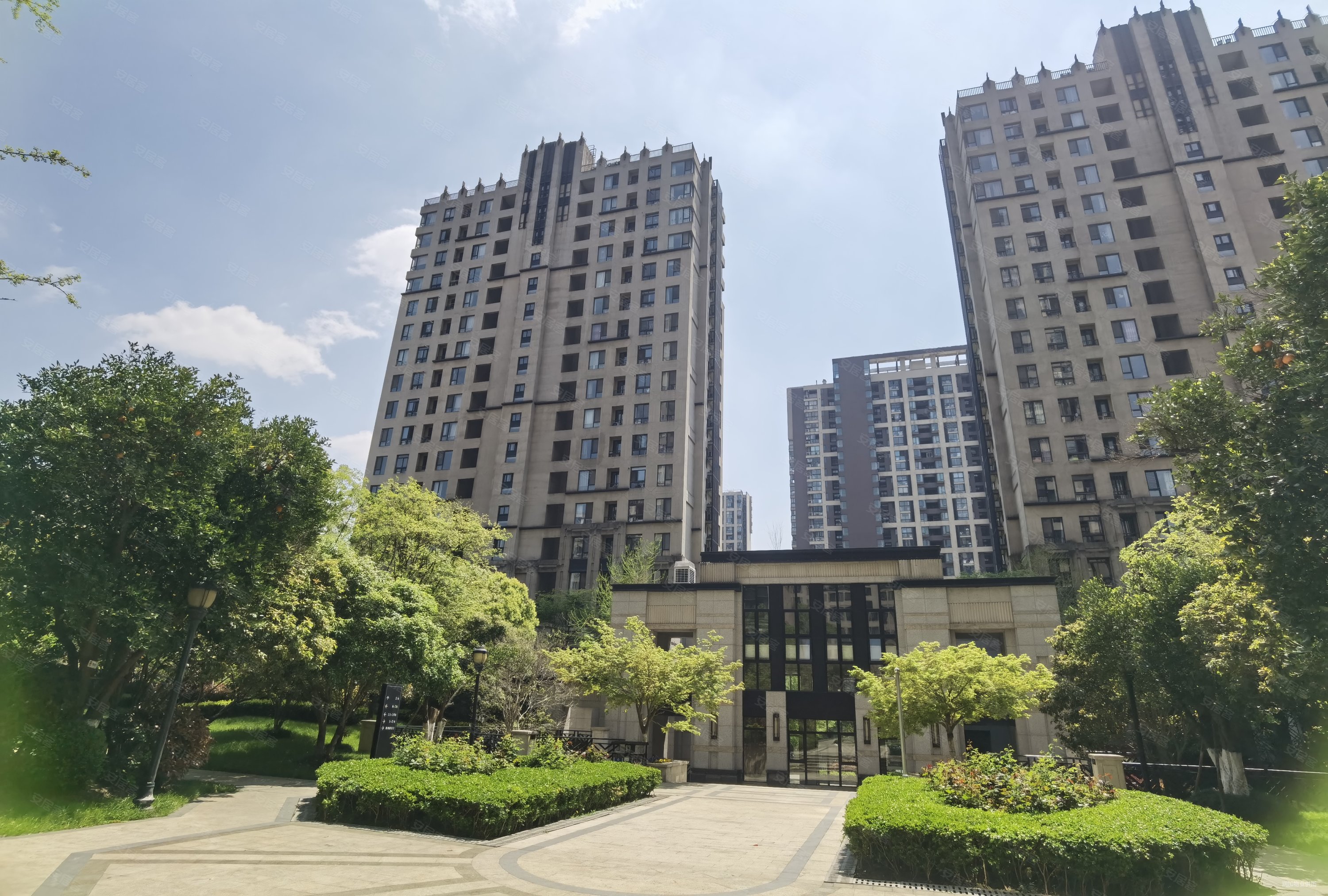 上海房产网>上海二手房>嘉定二手房>南翔二手房>华润中央公园(二期)>