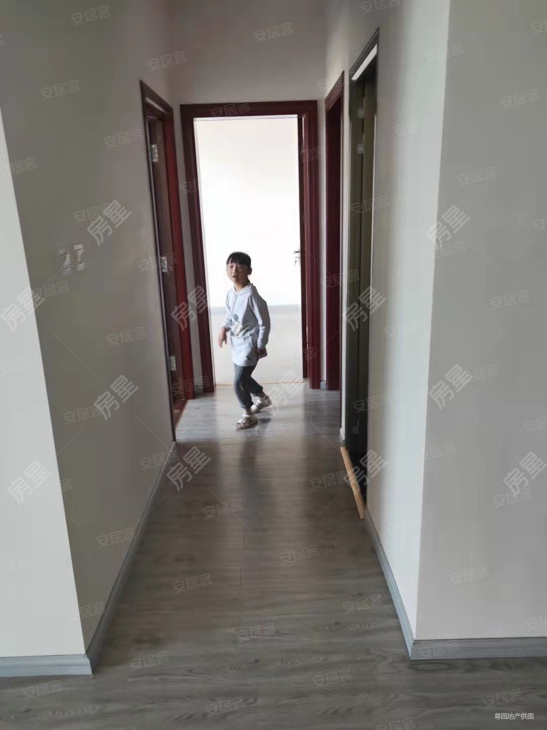 蓝光水岸公园