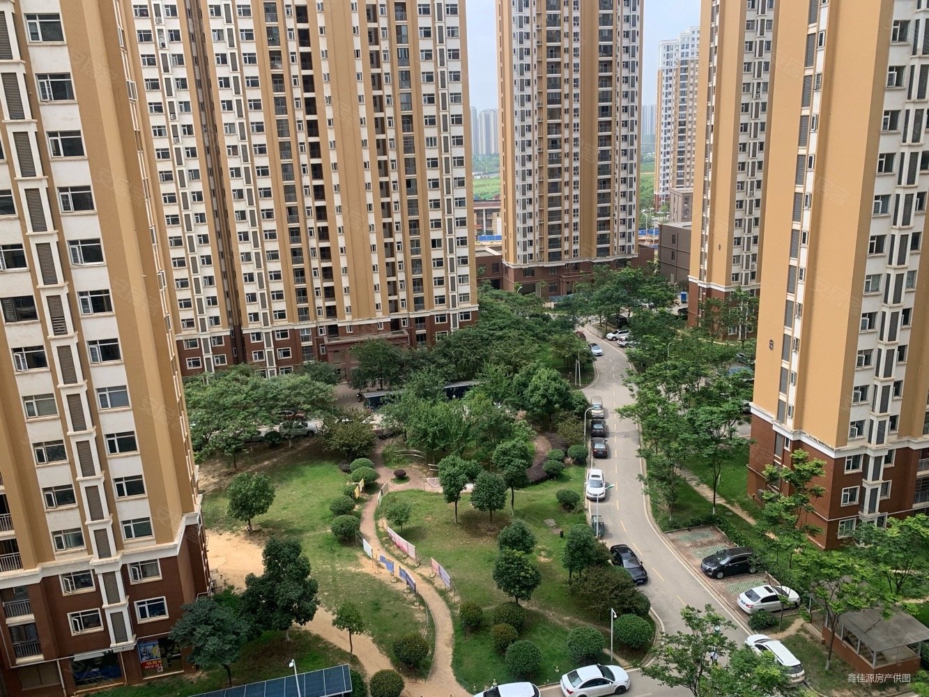 住房湖景佳园3室2厅南北通透127平房东急置换