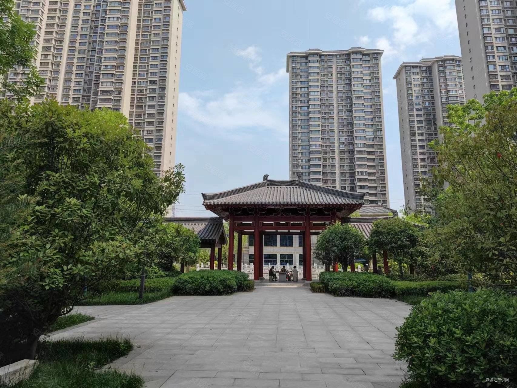 陕建翠园锦绣2室2厅1卫103.19㎡南155万