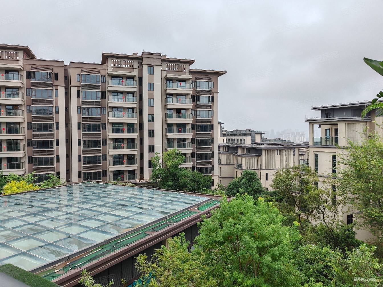 南宁房产网>南宁二手房>青秀二手房>青秀周边二手房>荣和澜山府>