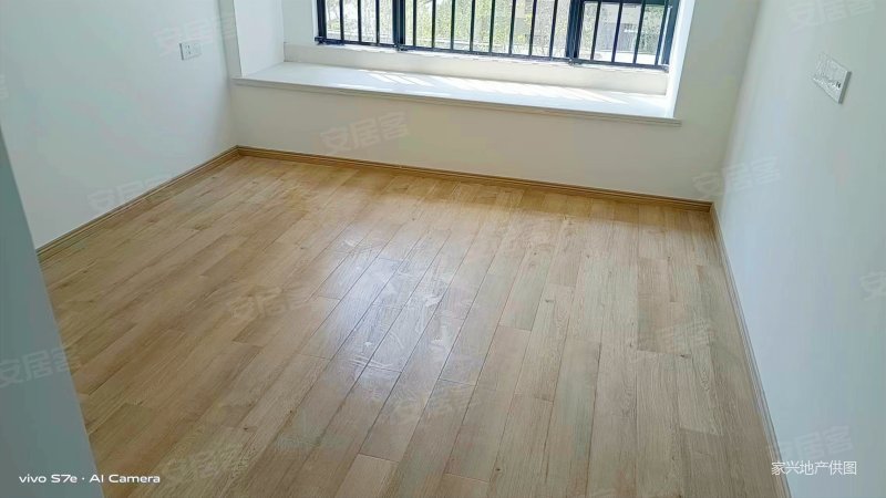 合生时代城停车方便有电梯精装修朝南楼龄新