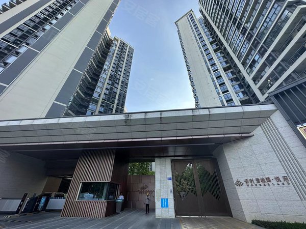 三亚吉阳迎宾路保利碧桂园悦府全屋豪华配置 德国进口4层隔音玻璃