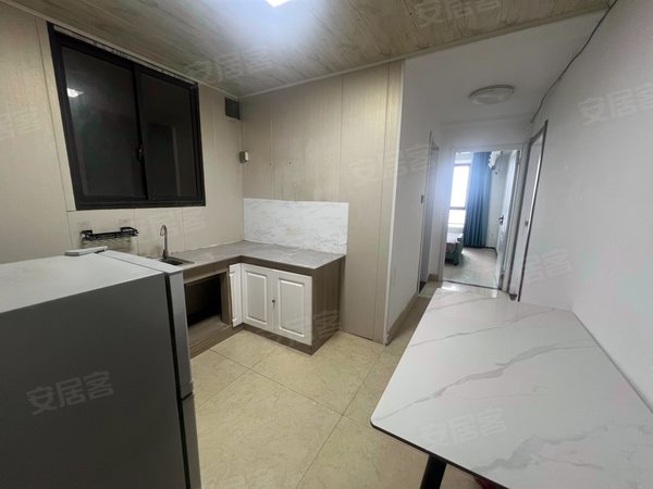 海宁海宁市区马桥经都名庭实拍马桥经都名庭朝南两房，家电齐全，拎包入住，免费停车。出租房源真实图片