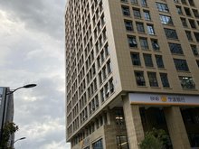新华贸MALL