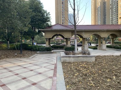 不足,宝龙城市广场怎么样,宝龙城市广场周边房产中介经纪人评价-阜阳