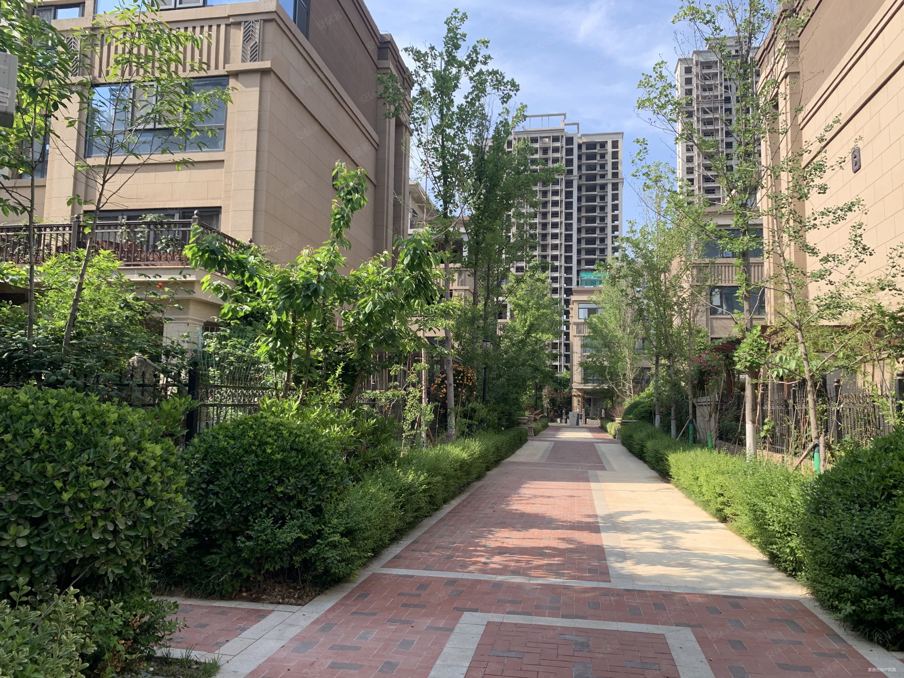 中海悦墅(别墅)二手房,590万,4室2厅,3卫,266平米-西安安居客