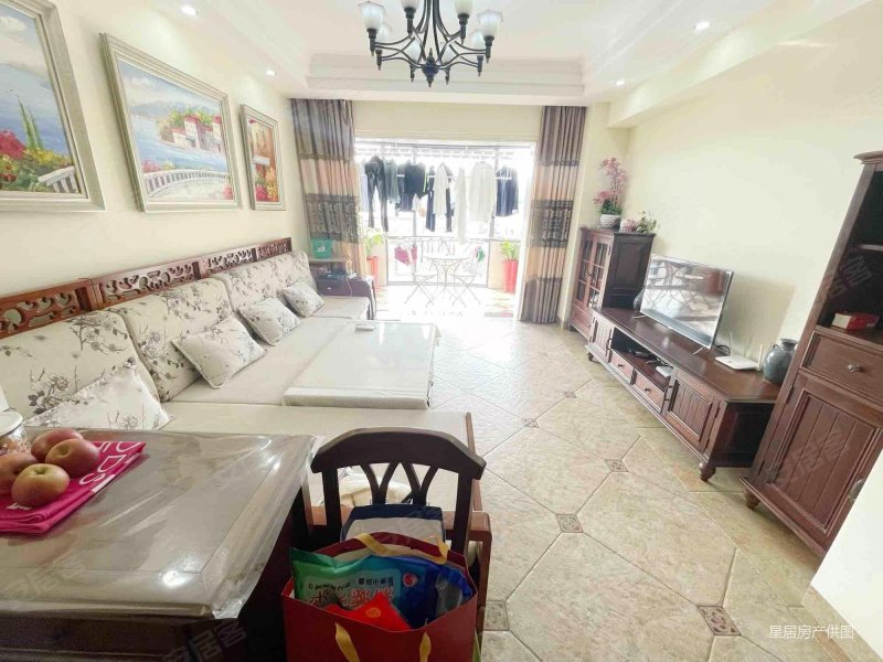 双卫格局 带电梯 医疗配套成熟 中间好楼层 满二 装修好,禹洲棕榈城