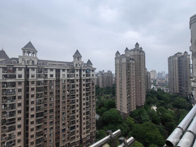 联泰品质 精装通透大三居  可改四室 业主诚意出 可随时看房