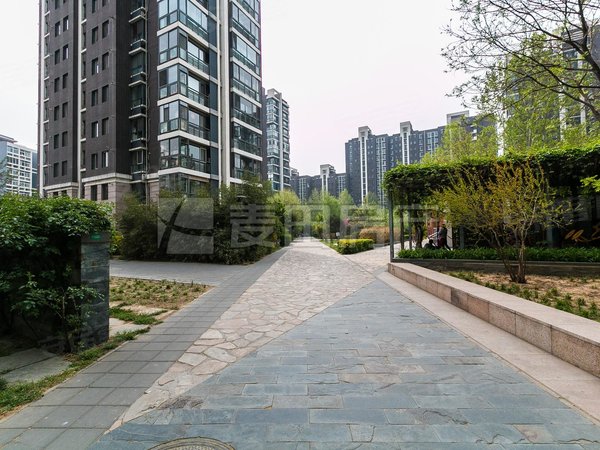 【多图】光大水墨风景,万柳租房,万柳光大水墨南北三居户型方正园区好