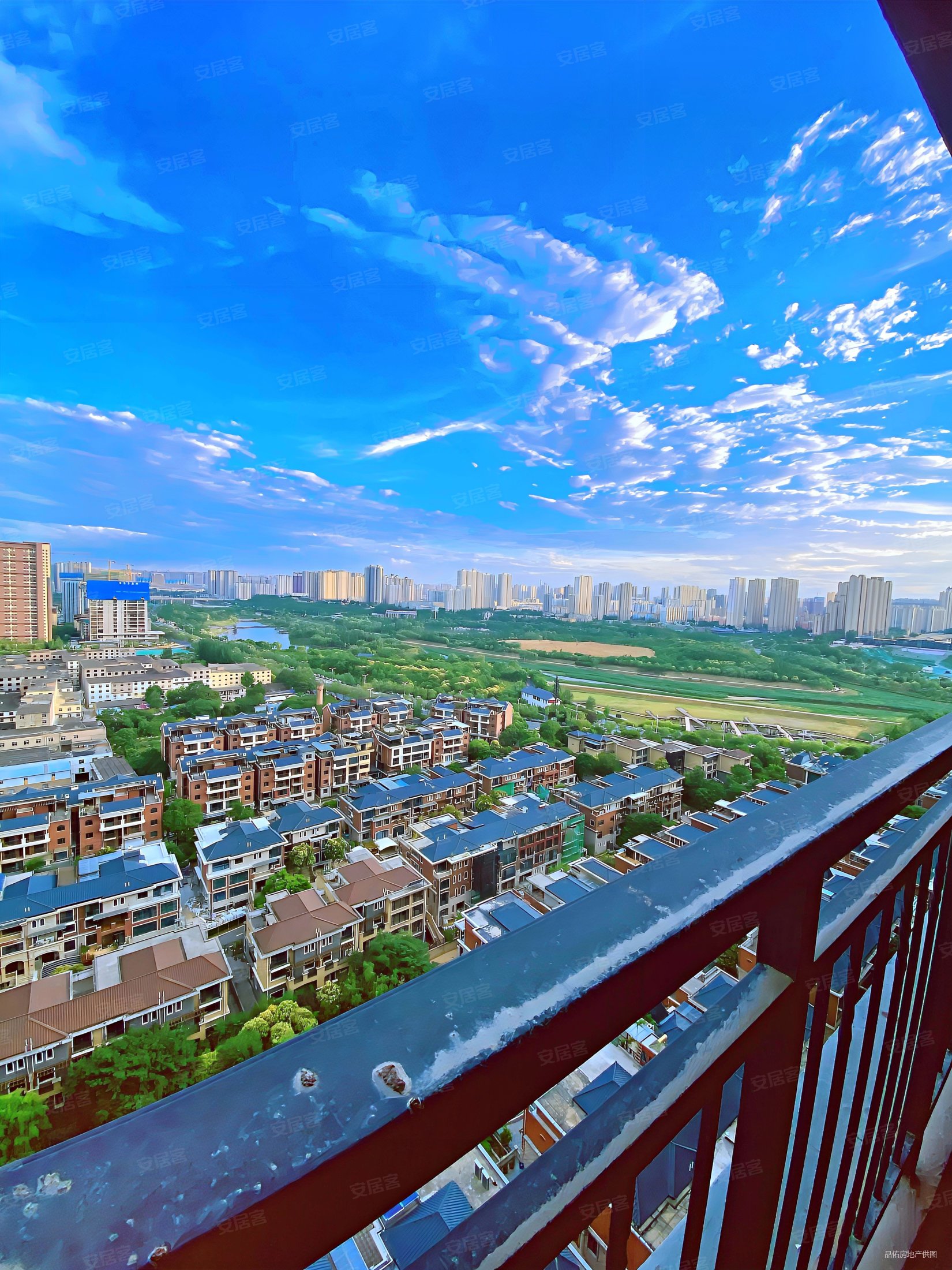 赠送6个阳台 急售,振业泊墅二手房,375万,4室3厅,4卫,263平米-西安