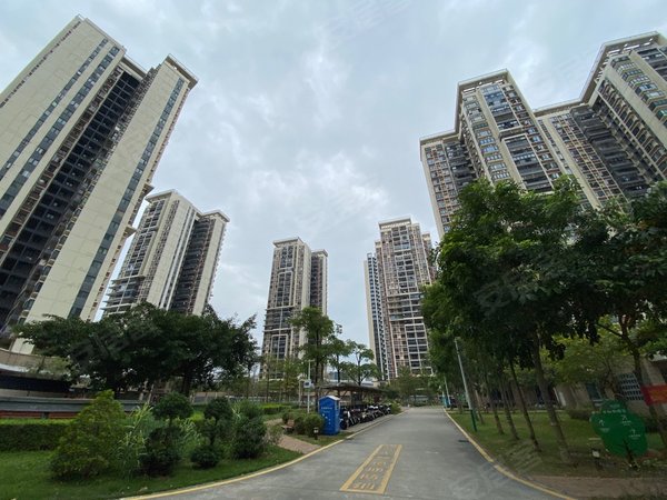 深圳光明光明光明新村光明新村 深实验旁 大三房拎包入住 民水民电