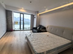 丽水莲都怡景/银苑银泰公寓精装修家具家电齐全,拎包入住一线江景房视线很好。出租房源真实图片