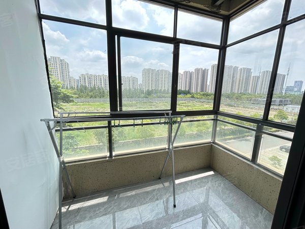 昆山玉山城西兰亭御园杰士德 红杨花园旁 精装一室一卫一厨带阳台