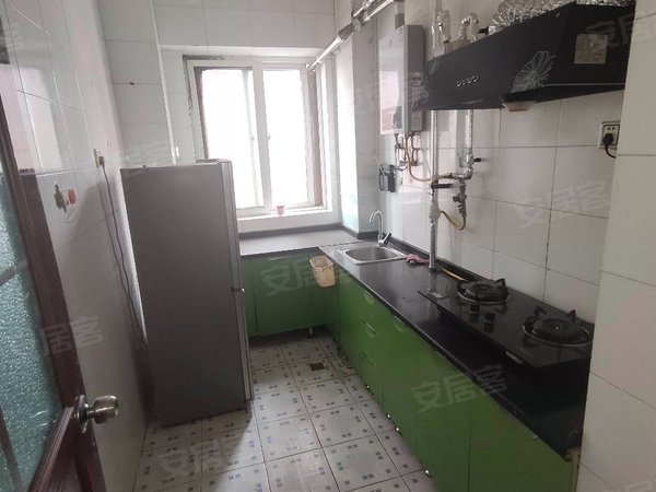 【多图】龙苑大厦,长乐中路租房,长乐中路龙苑大厦,电梯 2 室可住家