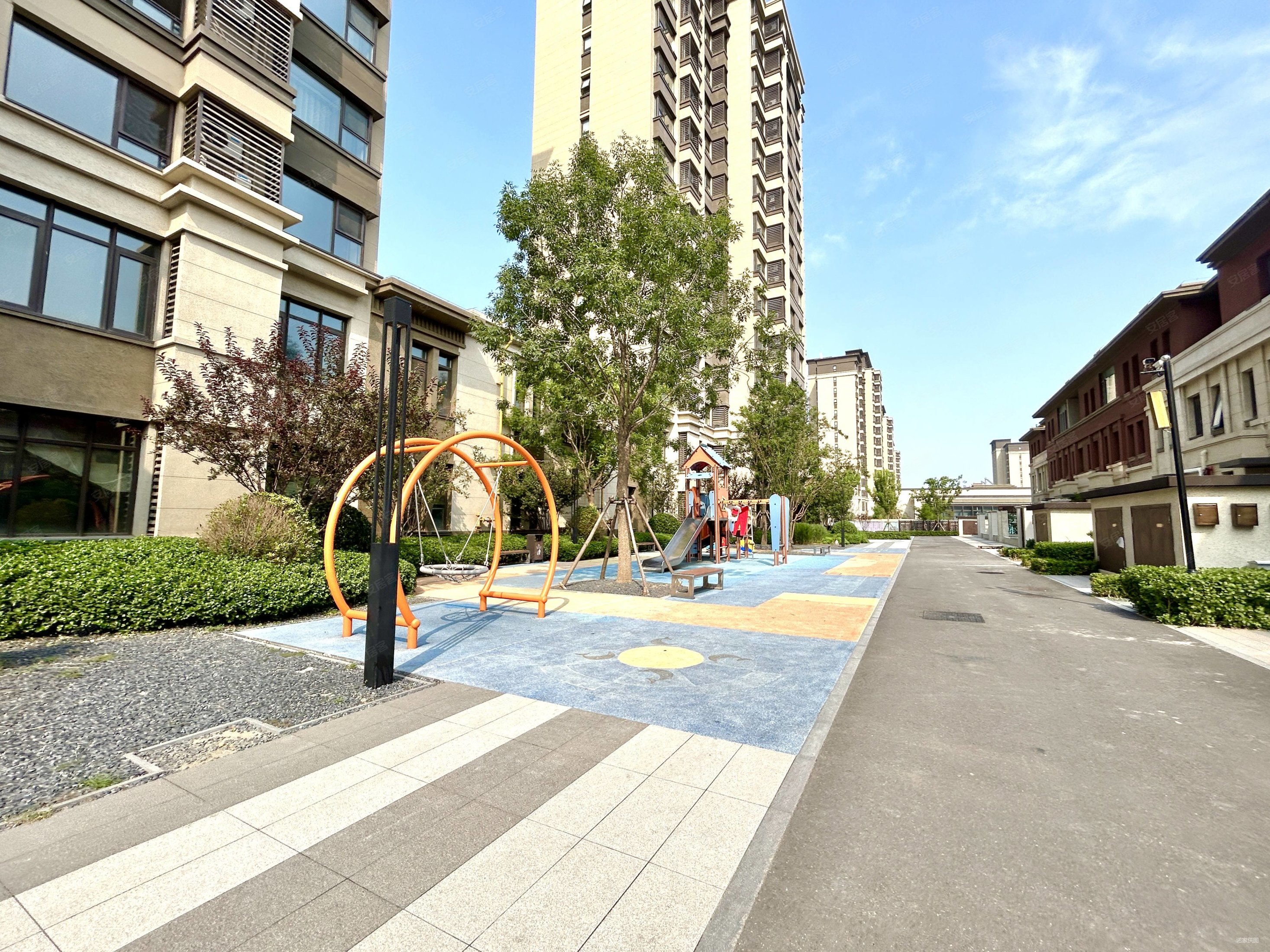 鲲栖府香堡花园(别墅) 南北通透 次新房