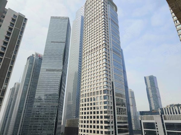 广州天河珠江新城中尚东君御雅苑南向看广州东塔西塔,可明火做饭,精