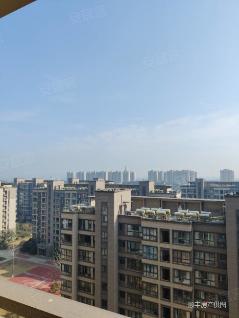 万悦城98平毛坯三房二卫65万